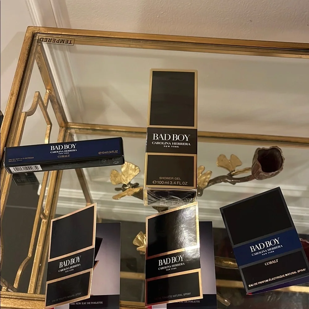 Carolina Herrera Bad Boy weekend Bag  And Fragrance Set
